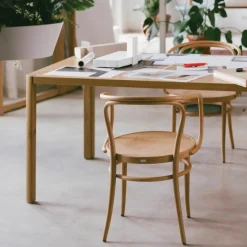 Sale 1140 Eettafel Eettafels