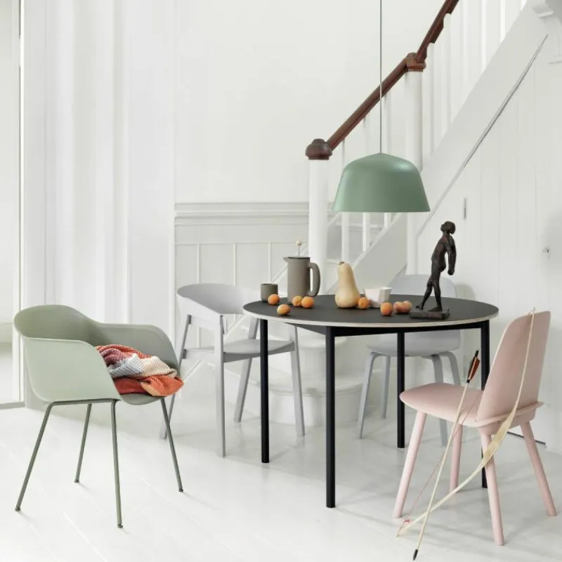 Outlet Base Round Tafel Eettafels