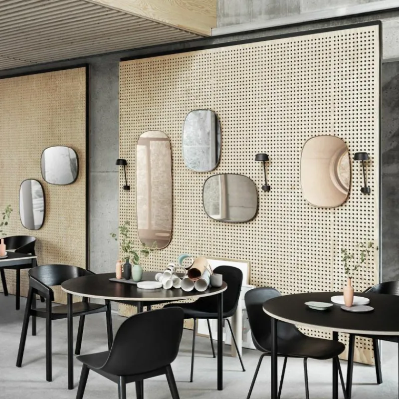 Outlet Base Round Tafel Eettafels