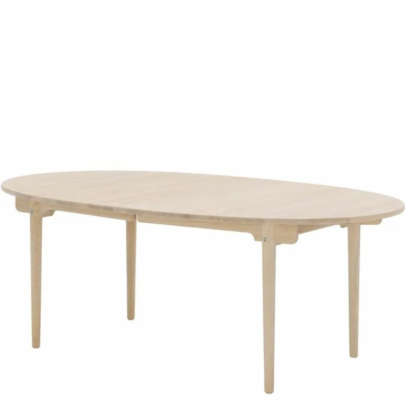 CH338 Eettafel Eettafels