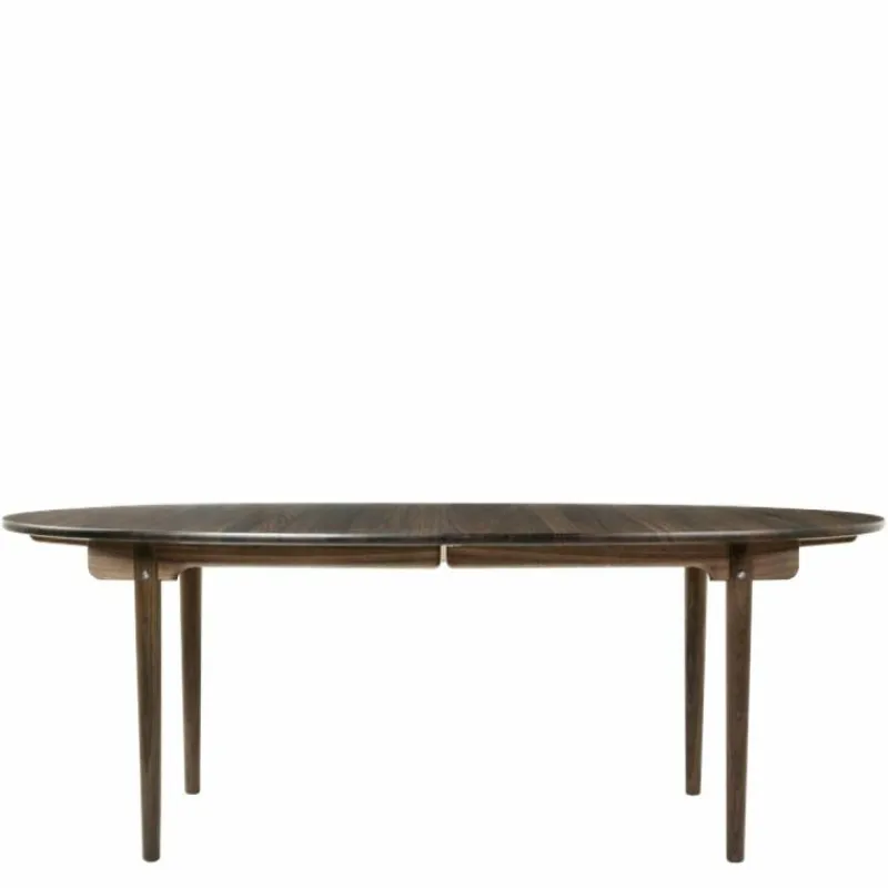 CH338 Eettafel Eettafels