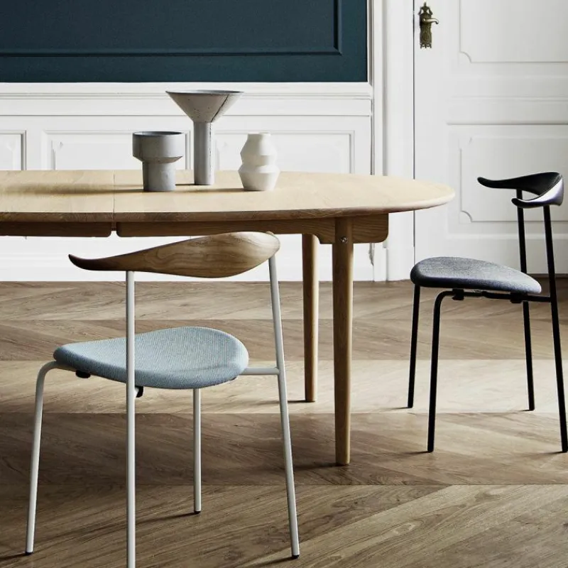 CH338 Eettafel Eettafels