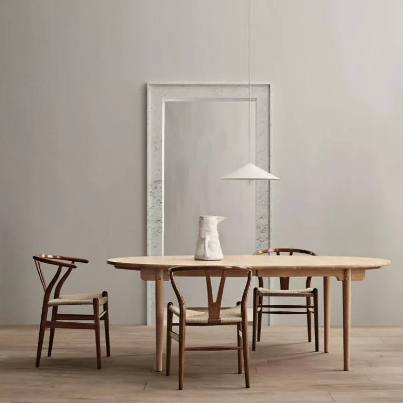 CH338 Eettafel Eettafels