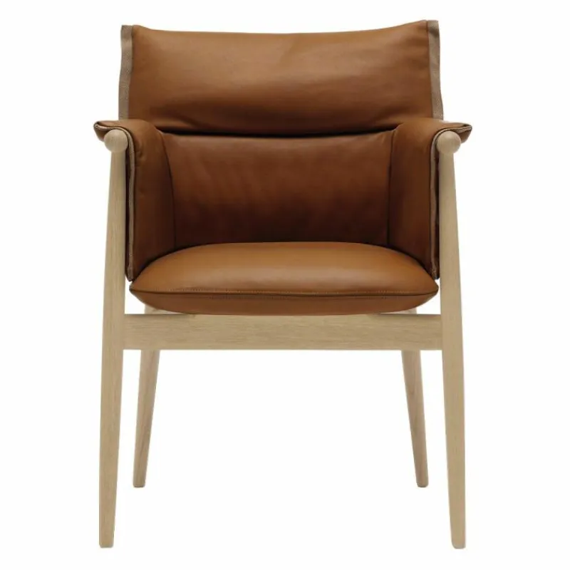 Clearance E005 Embrace Chair Eetkamerstoelen