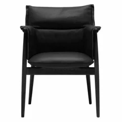 Clearance E005 Embrace Chair Eetkamerstoelen