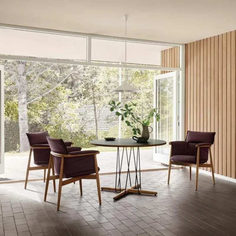 Clearance E005 Embrace Chair Eetkamerstoelen