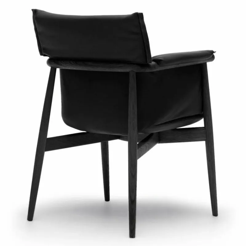 Clearance E005 Embrace Chair Eetkamerstoelen