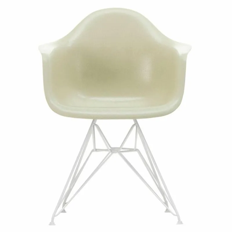 New Eames Fiberglass Chair DAR Wit Eetkamerstoelen