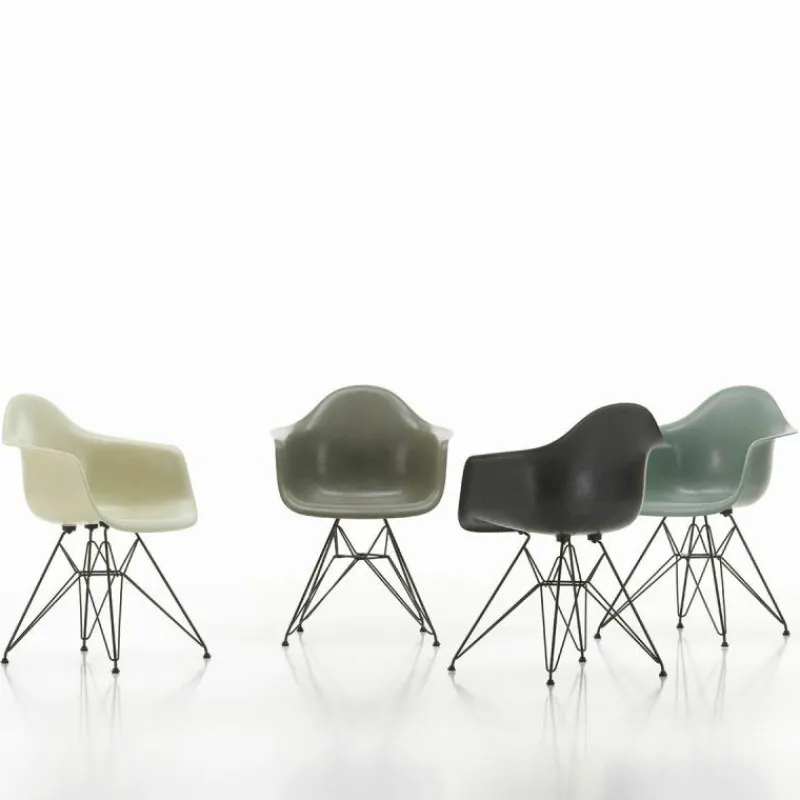 Eames Fiberglass Chair DAR Zwart Eetkamerstoelen