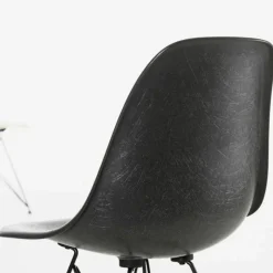 Online Eames Fiberglass Chair DSR Eetkamerstoelen