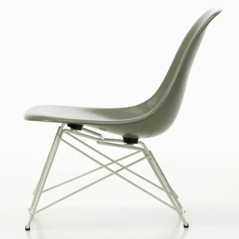 Eames Fiberglass Chair LSR Loungestoelen|Eetkamerstoelen