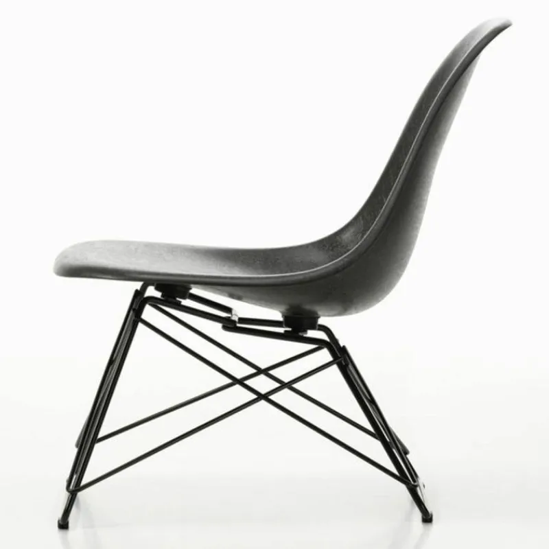 Eames Fiberglass Chair LSR Loungestoelen|Eetkamerstoelen