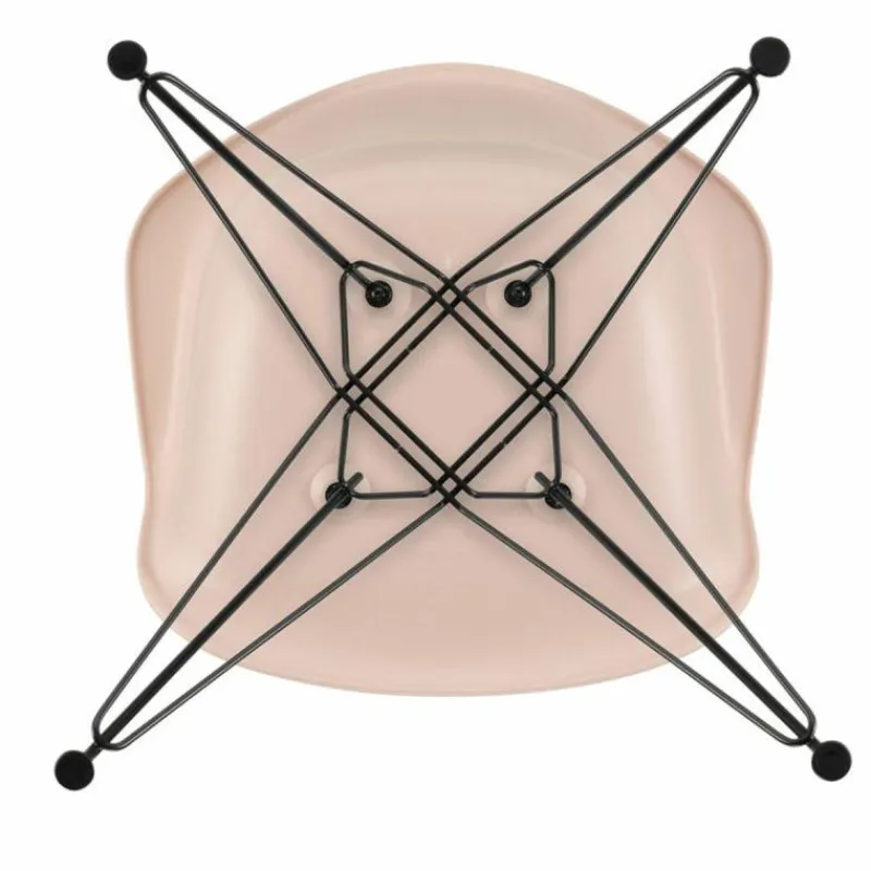 Outlet Eames Plastic Chair DAR Zwart Onderstel Tuinstoelen|Eetkamerstoelen