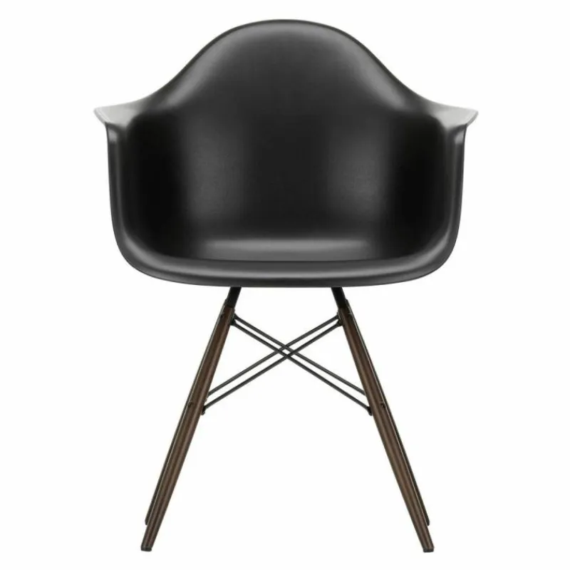 Eames Plastic Chair DAW Esdoorn Donker Eetkamerstoelen