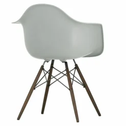 Eames Plastic Chair DAW Esdoorn Donker Eetkamerstoelen