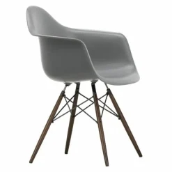 Eames Plastic Chair DAW Esdoorn Donker Eetkamerstoelen