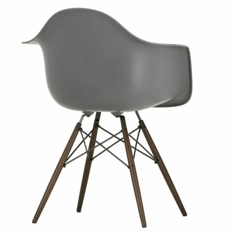 Eames Plastic Chair DAW Esdoorn Donker Eetkamerstoelen