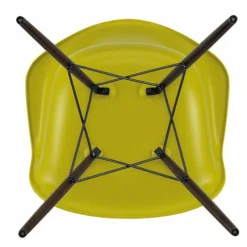 Eames Plastic Chair DAW Esdoorn Donker Eetkamerstoelen