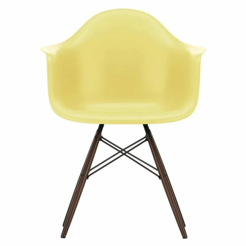 Eames Plastic Chair DAW Esdoorn Donker Eetkamerstoelen