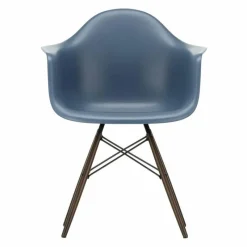 Eames Plastic Chair DAW Esdoorn Donker Eetkamerstoelen