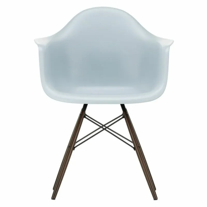 Eames Plastic Chair DAW Esdoorn Donker Eetkamerstoelen
