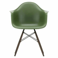 Eames Plastic Chair DAW Esdoorn Donker Eetkamerstoelen
