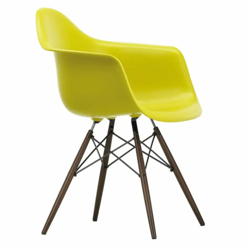 Eames Plastic Chair DAW Esdoorn Donker Eetkamerstoelen