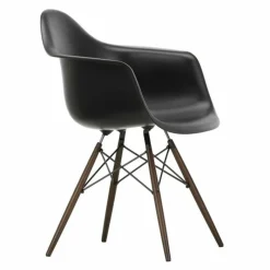 Eames Plastic Chair DAW Esdoorn Donker Eetkamerstoelen