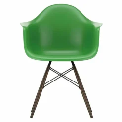 Eames Plastic Chair DAW Esdoorn Donker Eetkamerstoelen