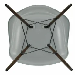 Eames Plastic Chair DAW Esdoorn Donker Eetkamerstoelen