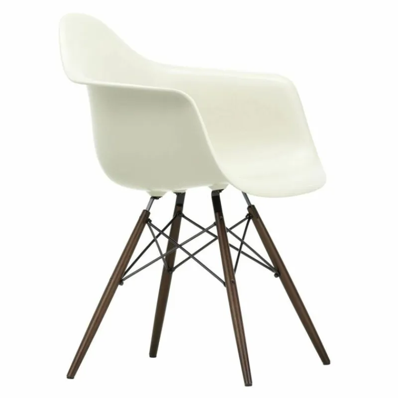 Eames Plastic Chair DAW Esdoorn Donker Eetkamerstoelen