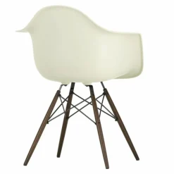 Eames Plastic Chair DAW Esdoorn Donker Eetkamerstoelen