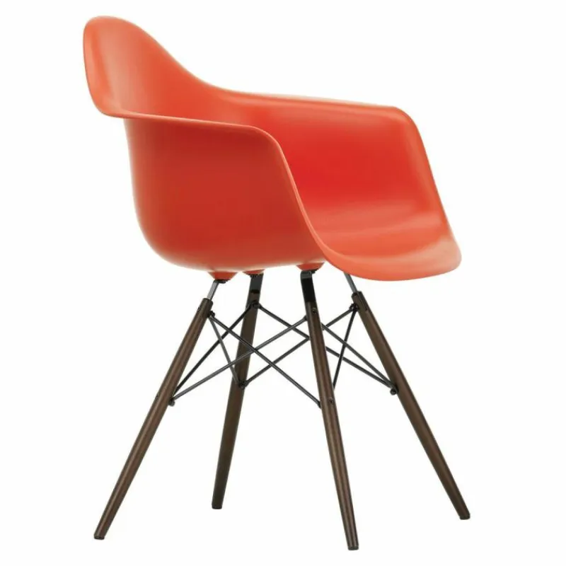 Eames Plastic Chair DAW Esdoorn Donker Eetkamerstoelen