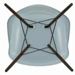 Eames Plastic Chair DAW Esdoorn Donker Eetkamerstoelen