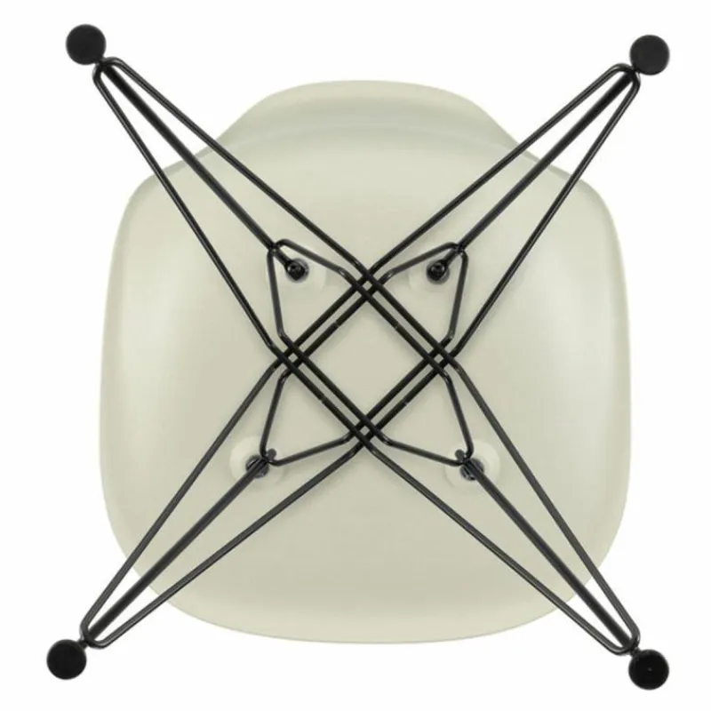 New Eames Plastic Chair DSR Zwart Tuinstoelen|Eetkamerstoelen