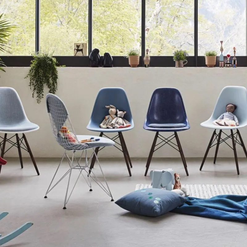 Online Eames Plastic Chair DSW Stoel Esdoorn Donker Eetkamerstoelen