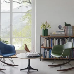 Eames Plastic Chair RAR Schommelstoel Schommelstoelen