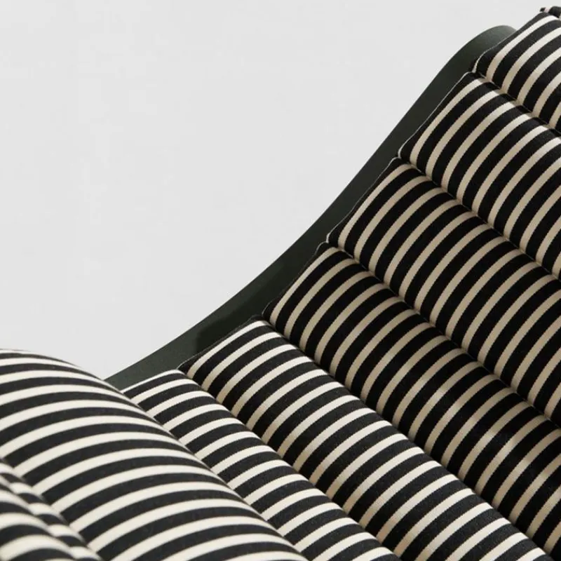 New Eclipse Lounge Chair Loungestoelen|Fauteuils