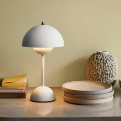 Flowerpot VP9 Draagbare Lamp Tafellampen