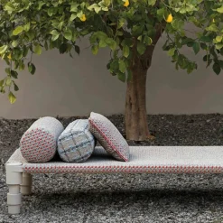 Clearance Garden Layers Single Indian Daybed Ligbedden