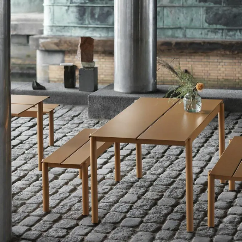 Outlet Linear Steel Bench Tuinbanken