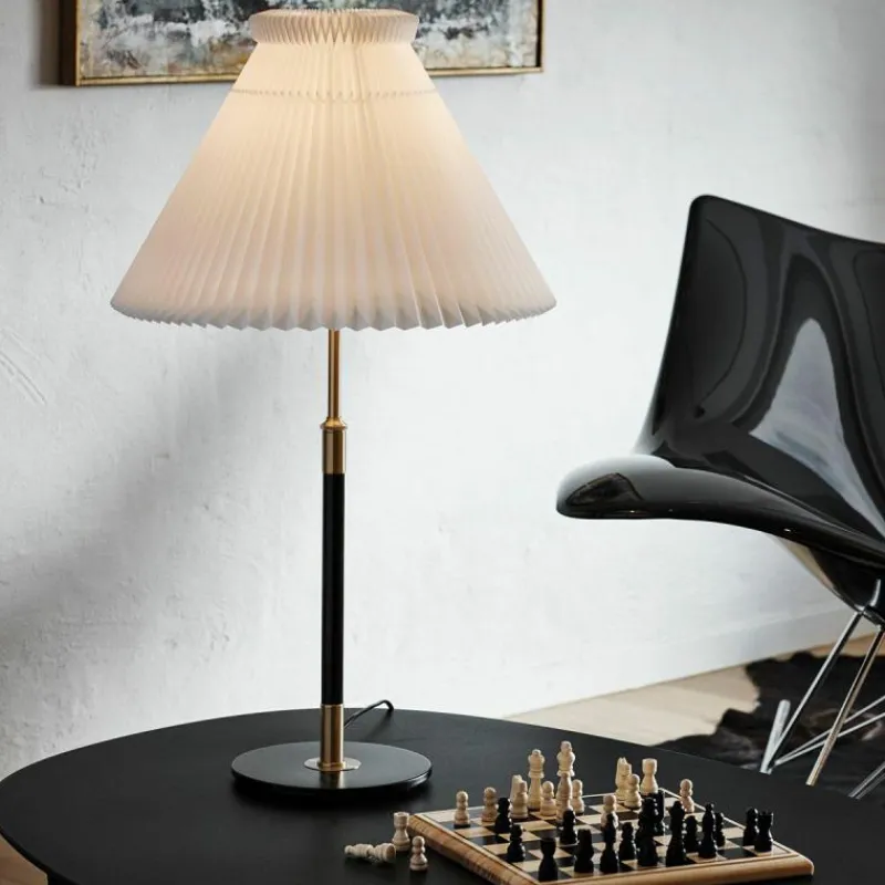 Masterpieces Model 352 Tafellamp Tafellampen