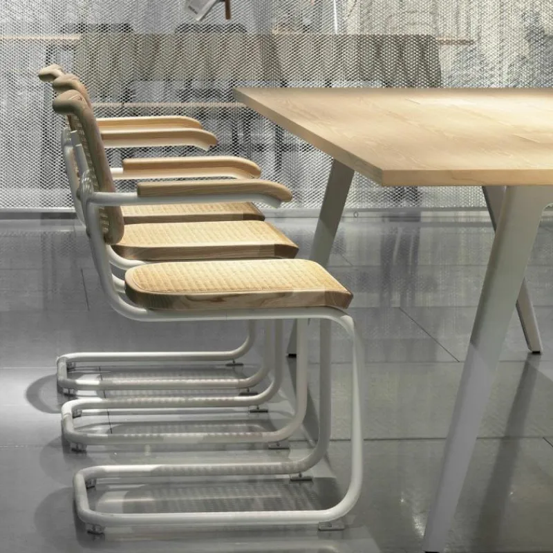 New S64 Armstoel Eetkamerstoelen