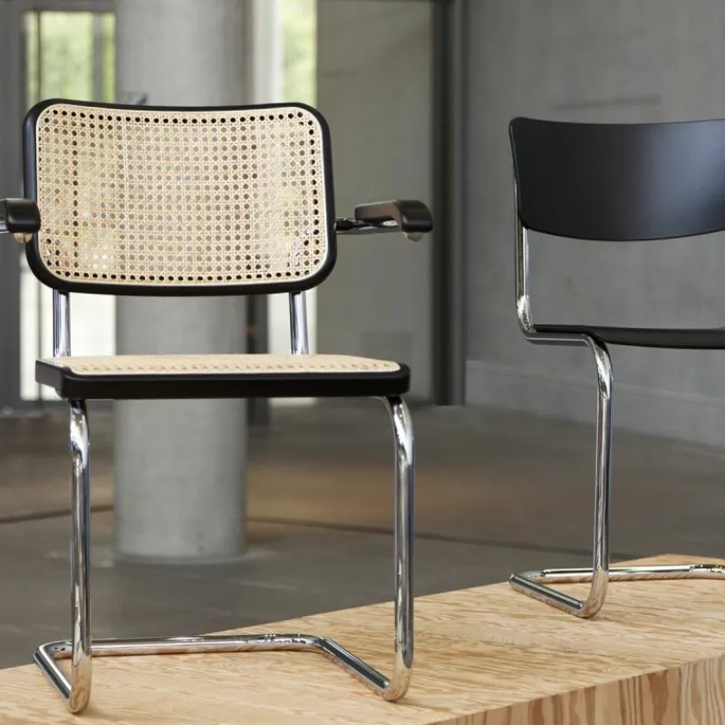 New S64 Armstoel Eetkamerstoelen