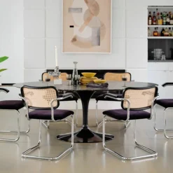 Discount Saarinen Tulip Eettafel Met Zwart Onderstel - Rond Eettafels