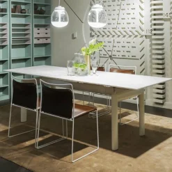 New Tube d'Avion Tafel Eettafels
