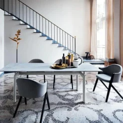 New Tube d'Avion Tafel Eettafels