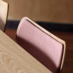 Online VLA26P Vega Stoel Eetkamerstoelen