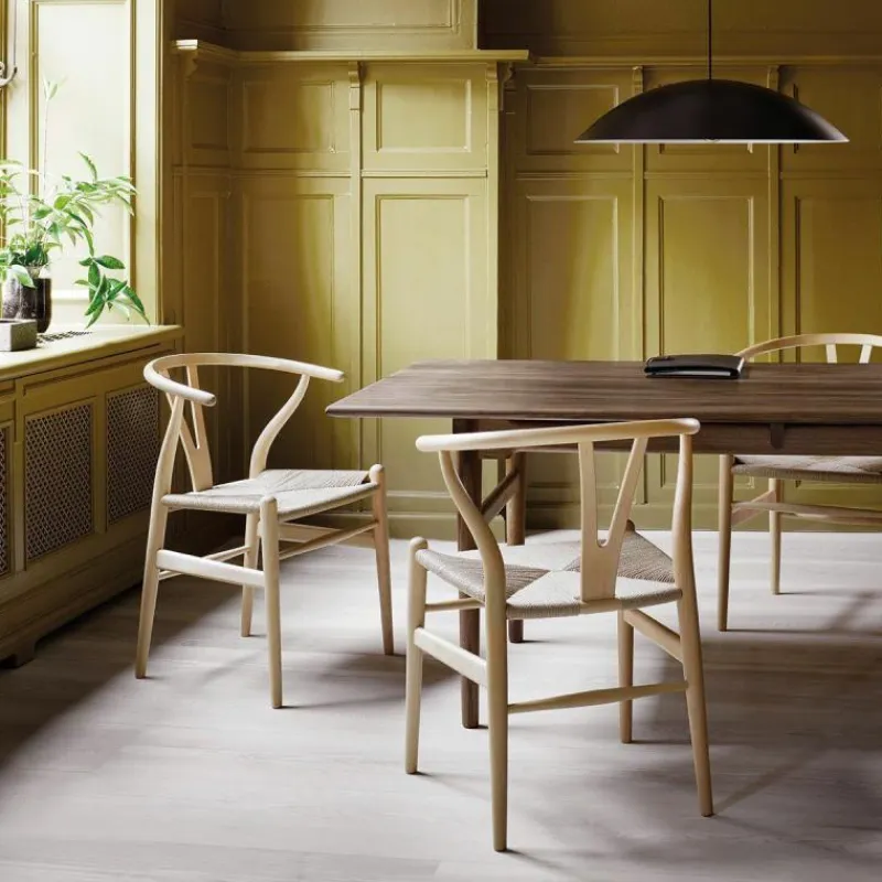 New Wishbone Stoel CH24 Beuken Eetkamerstoelen