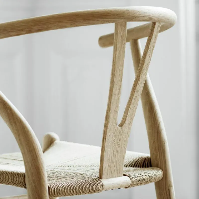 Discount Wishbone Stoel CH24 Eiken Eetkamerstoelen